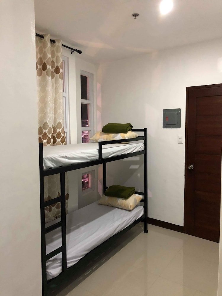 Dormitory Room photo 3