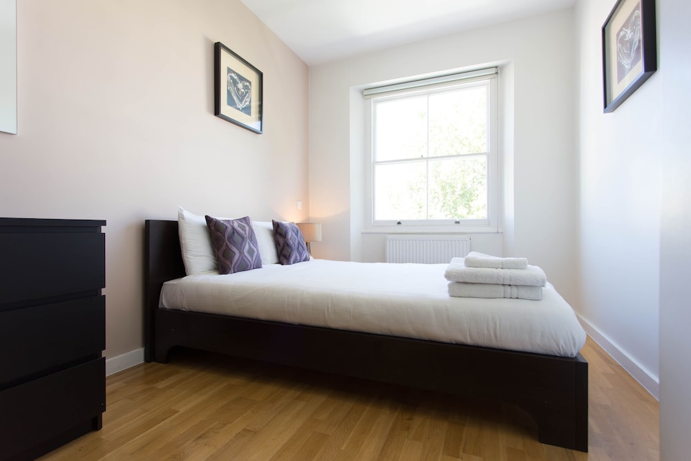 1 Bedroom Apartment photo 2