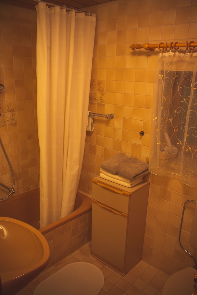 Double Room - Photo 6