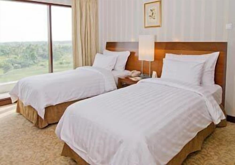 Deluxe Twin Room - Photo 2