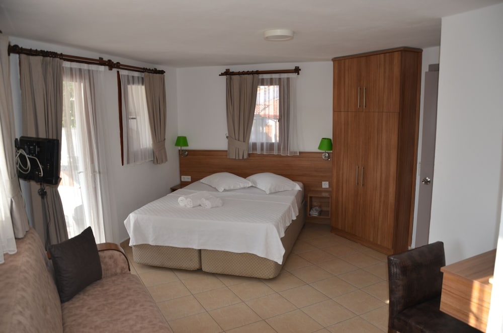 Penthouse photo 1