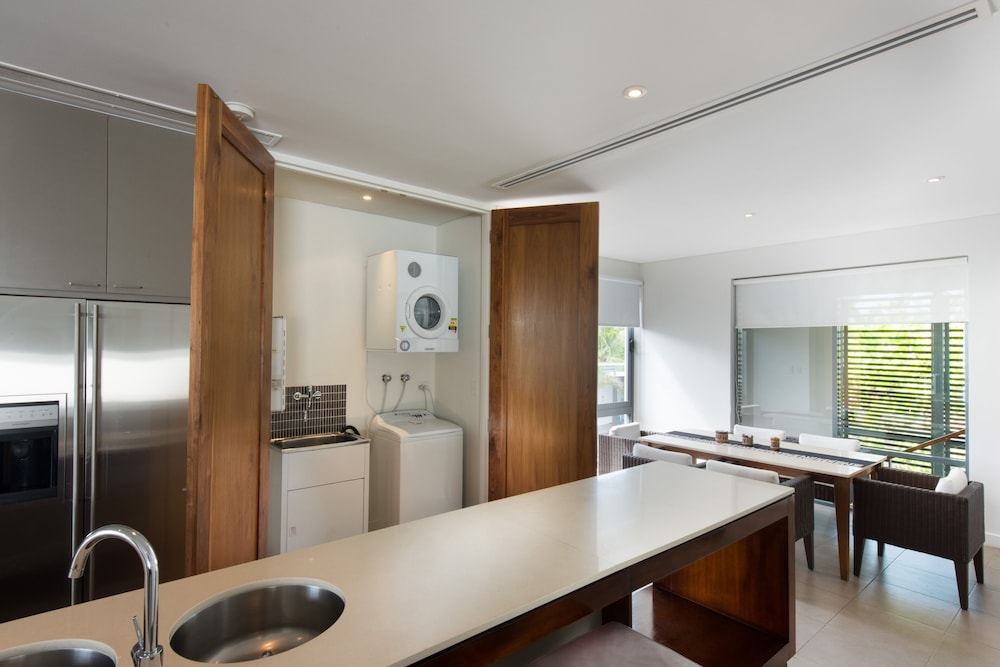 Room, 2 Bedrooms, Beachfront (Residence)