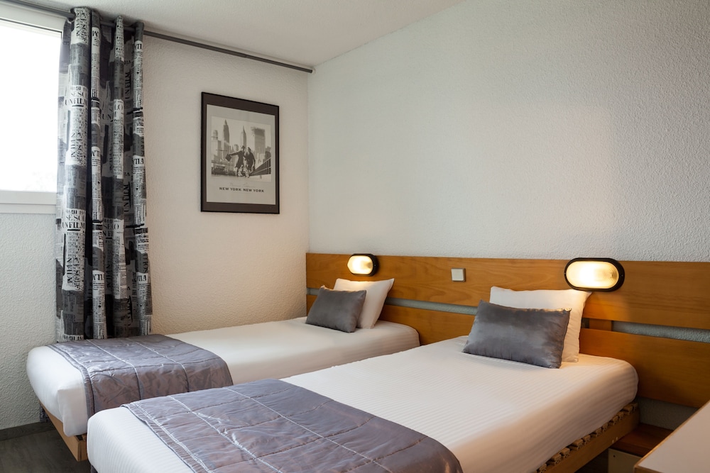 Standard Twin Room photo 1