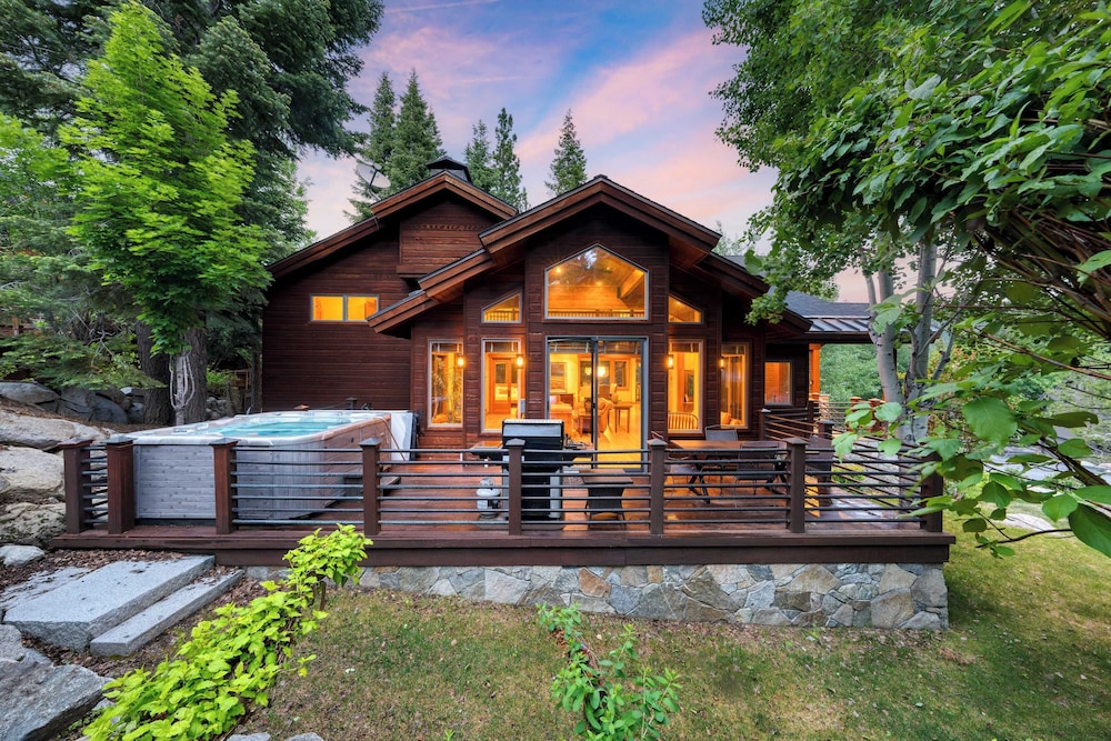 House (4 Bedrooms)