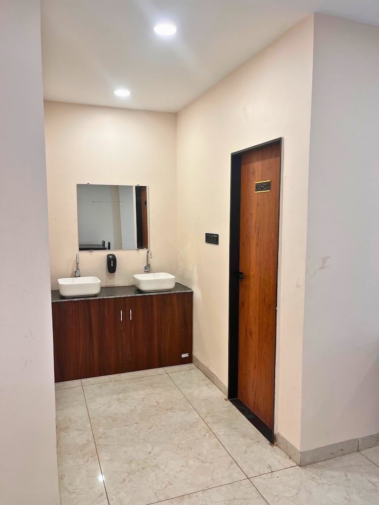 Superior Room, City View