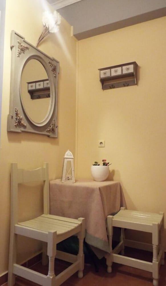 Apartment photo 2