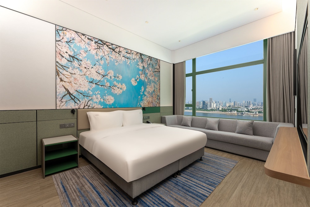 1 King 1 Bdrm Suite River view Top Floor photo 2