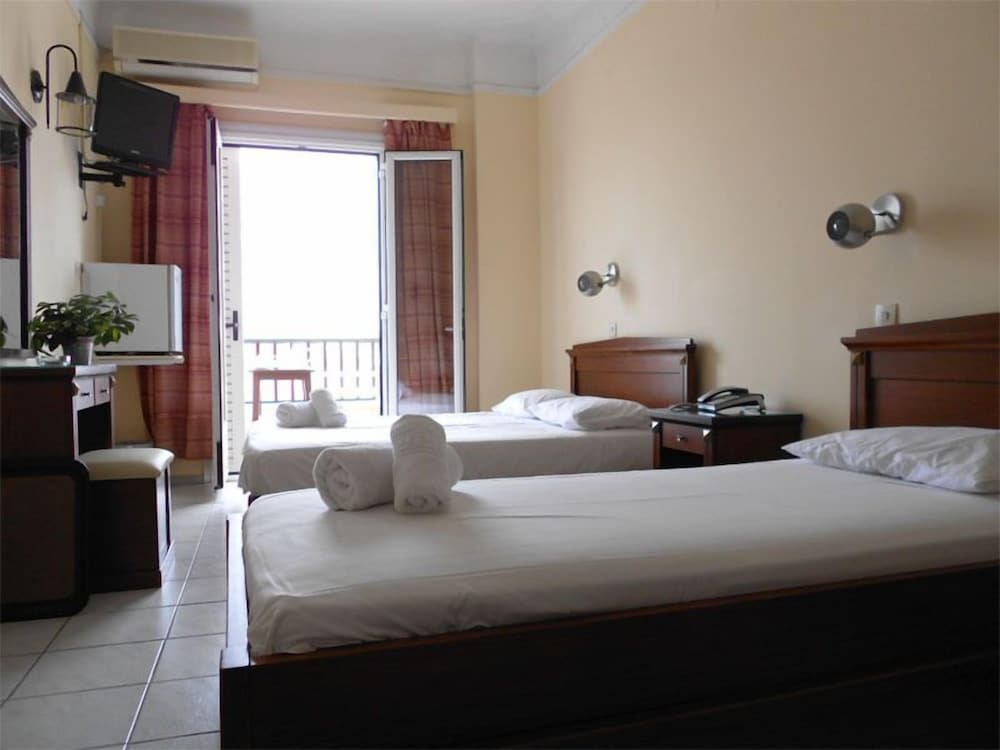 Triple Room, Beach View