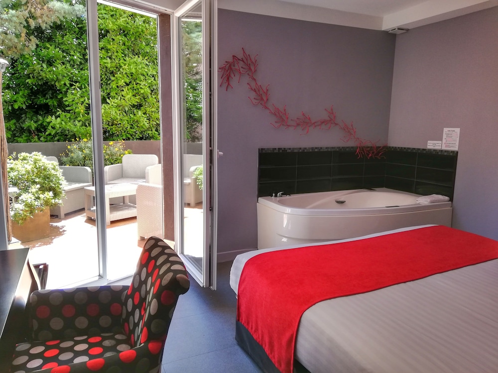 Superior Room, Angle Tub, Terrace