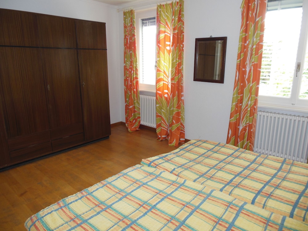 Apartment, 2 Bedrooms, Lake View photo 2