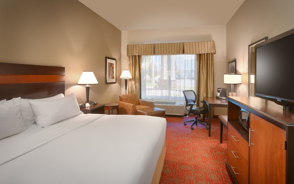 Standard Room, 1 King Bed, Accessible (Mobility) - Photo 1