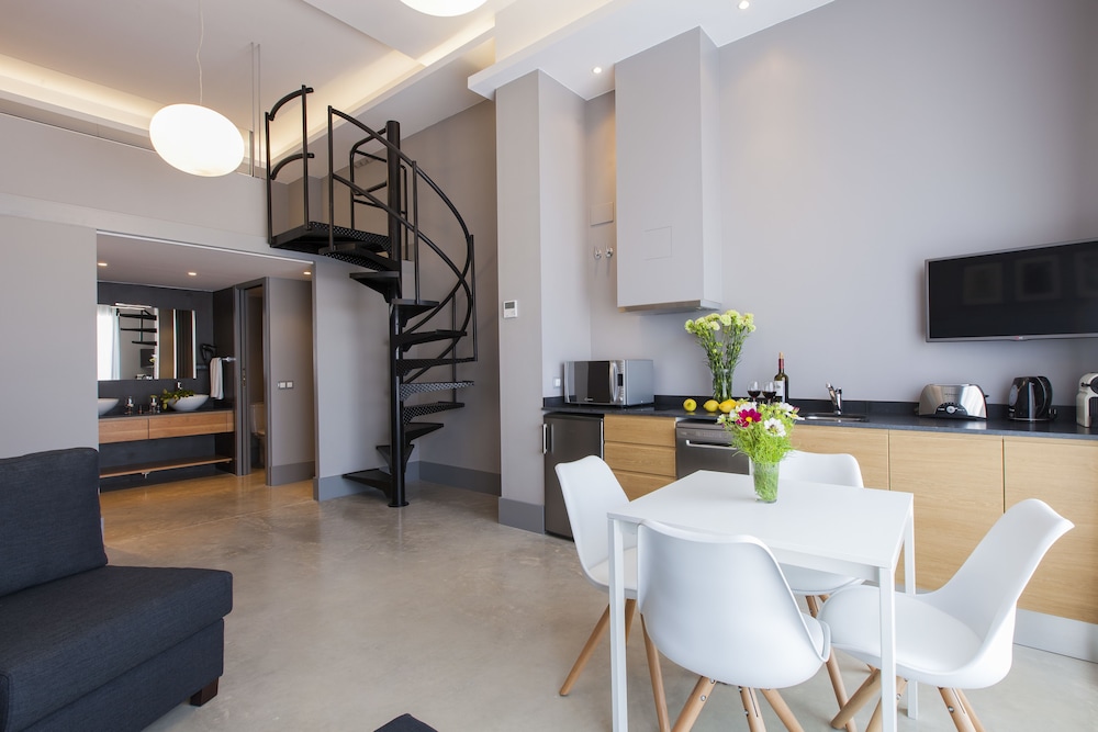 Loft (Plus)