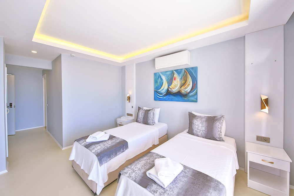 Twin Room, Sea View photo 3