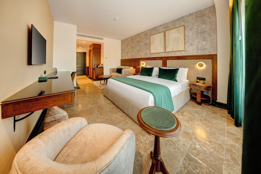 Junior Suite - Photo 1