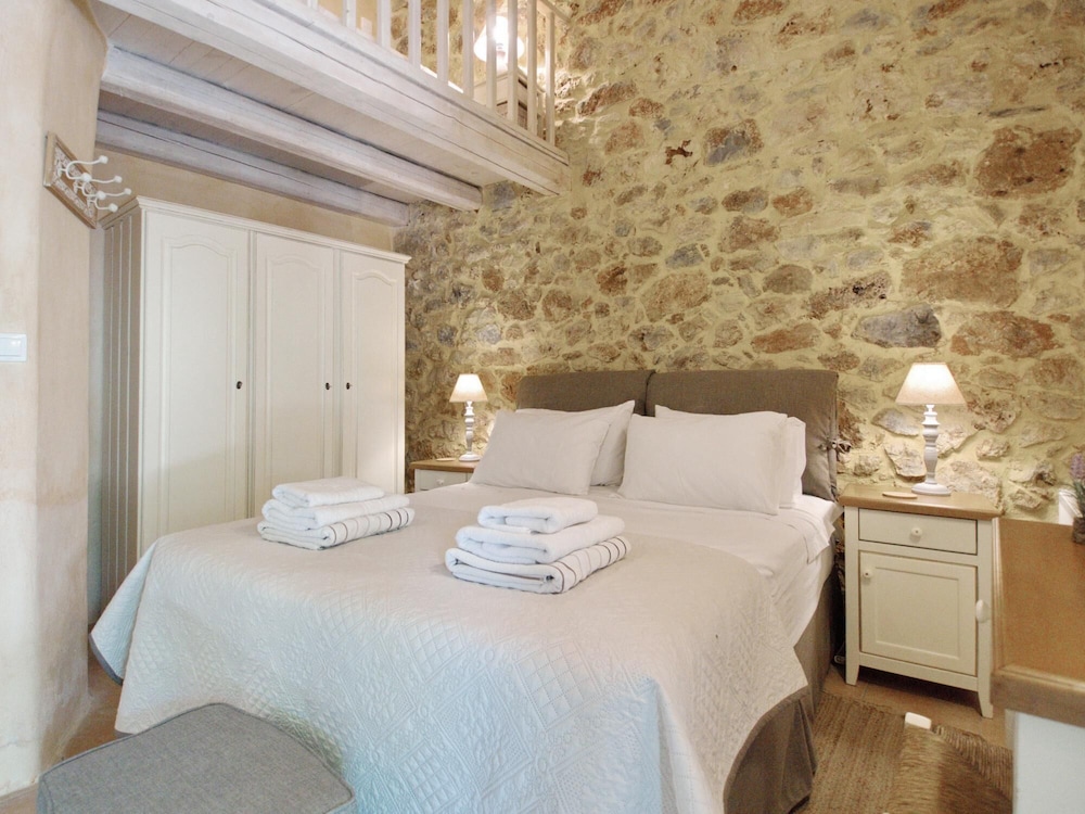 Villa photo 1