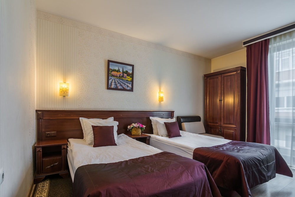 Standard Double Room photo 2