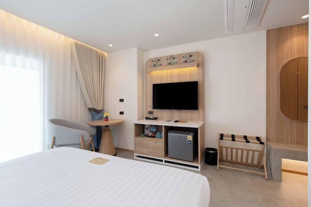Deluxe Sea View - Photo 3