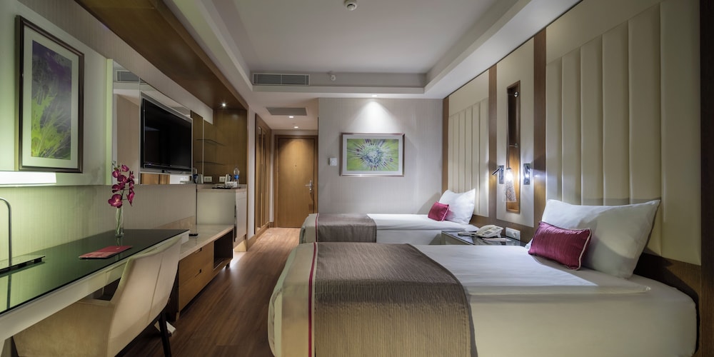 Superior Room Side Sea View