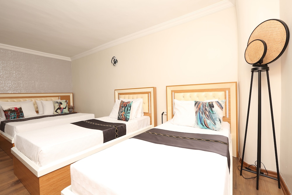 Standard Quadruple Room photo 2