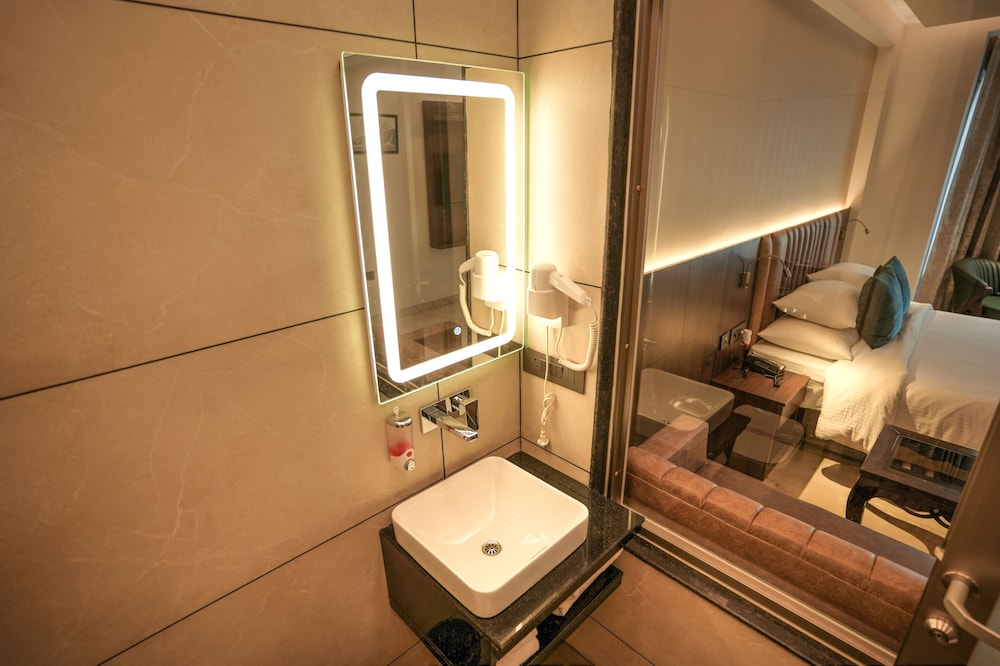 Superior Room - Photo 5