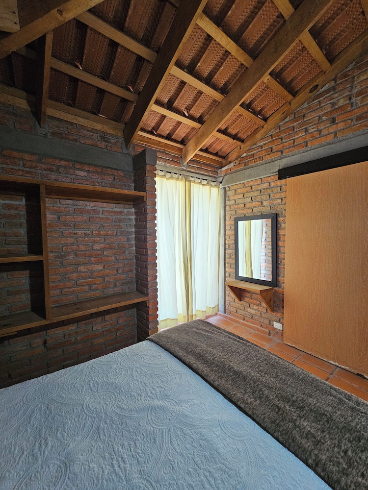Standard Cabin photo 2
