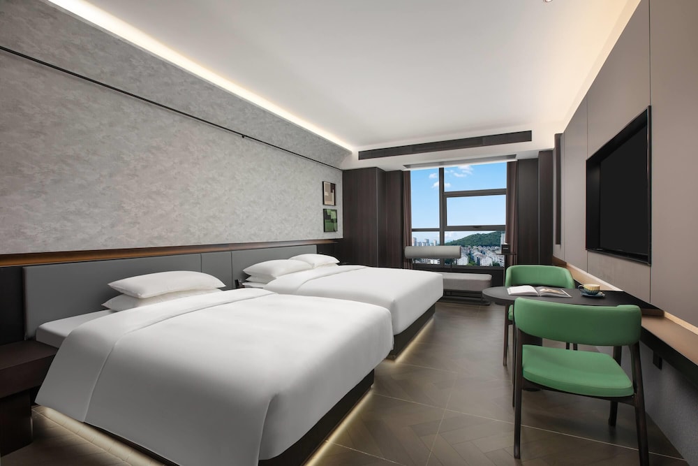 Family Room, Multiple Beds, Non Smoking photo 1
