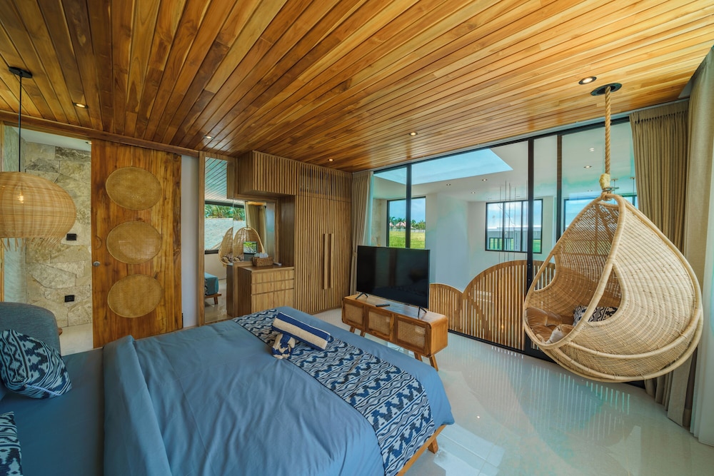 Luxury Villa photo 3