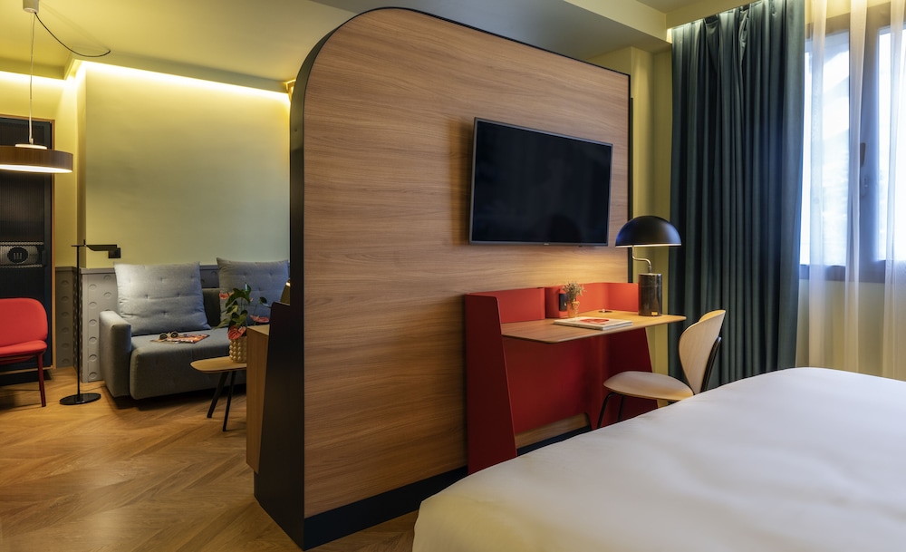Habitación Superior, 1 Cama Doble con Sofá Cama (Salón)