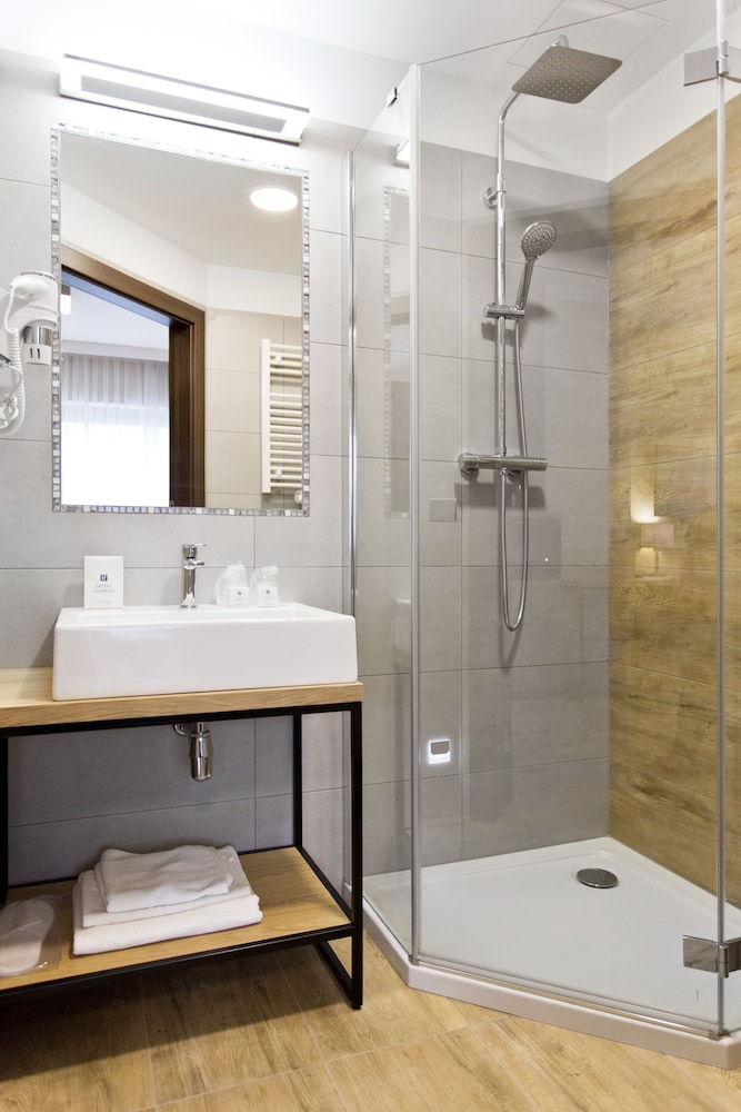 Double Room - Photo 5