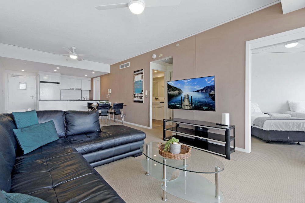 Apartment, 2 Bedrooms - Photo 26