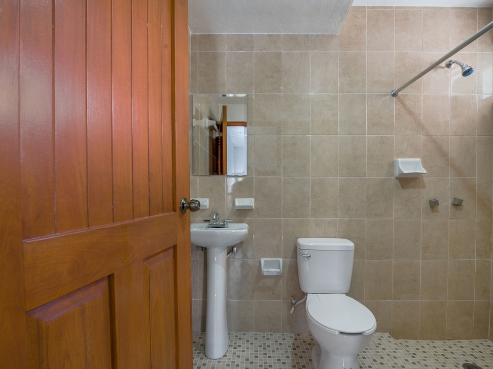 Standard Room - Photo 6
