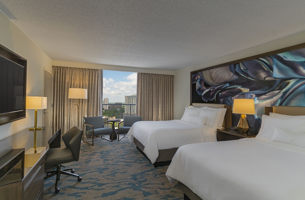 Deluxe Room, 2 Queen Beds (Mobility Accessible, Tub) - Photo 1