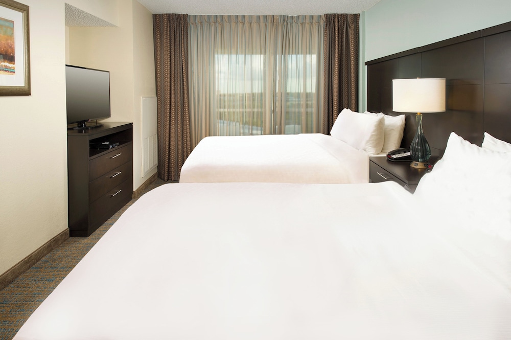 Studio Suite, 2 Queen Beds, Kitchen (Bath Shower Combination) - Photo 1