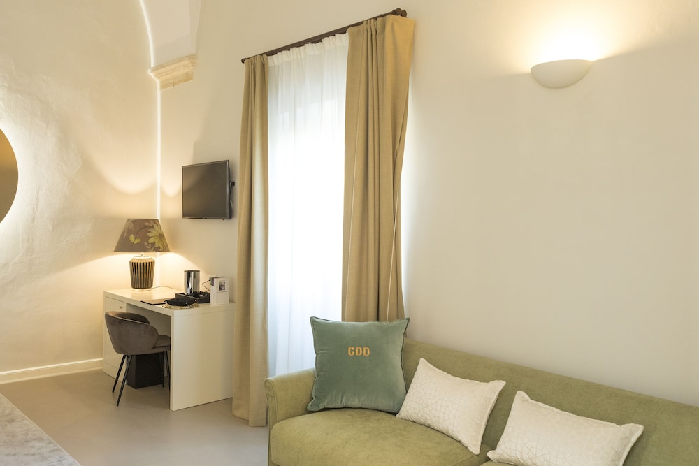 Classic Quadruple Room - Photo 1