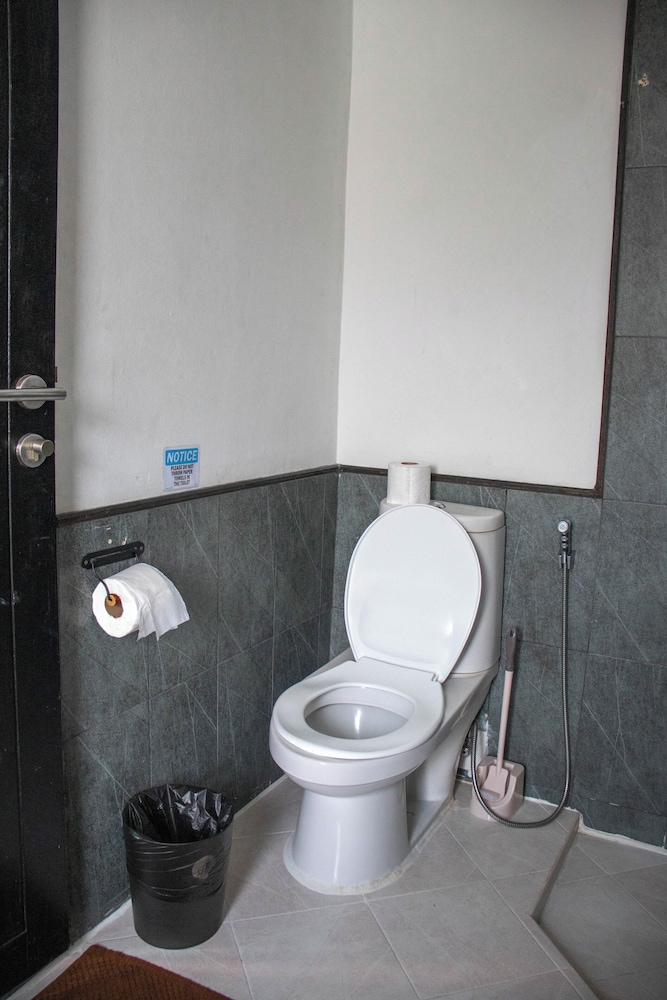 Family Room with Bath - Photo 17