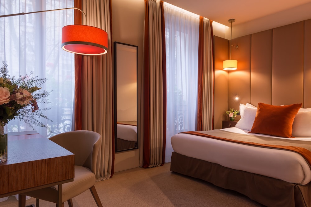 Chambre Executive Vue Tour Eiffel