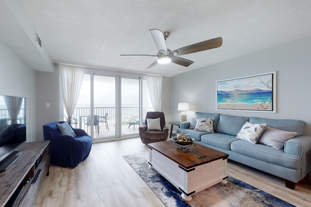 Family Condo, 3 Bedrooms, Balcony, Beach View