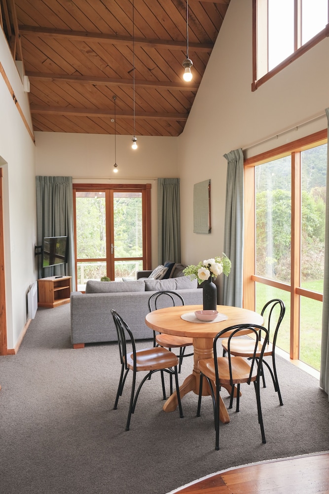 2 Bed River View Apartment