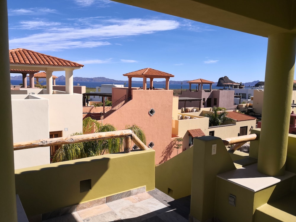 Family Villa, 2 Bedrooms, Non Smoking, Golf View photo 2