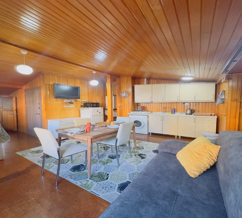 Penthouse, Multiple Beds photo 2