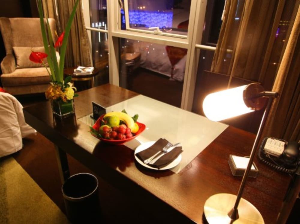 Classic Room, Club Lounge Access (Birds Nest View)