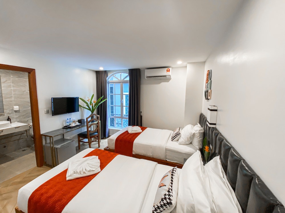 Deluxe Twin Room - Photo 1