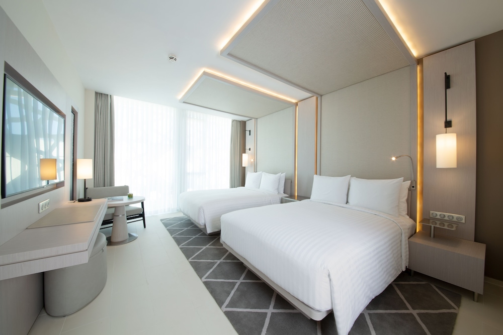 Standard Room, 2 Double Beds - Photo 1