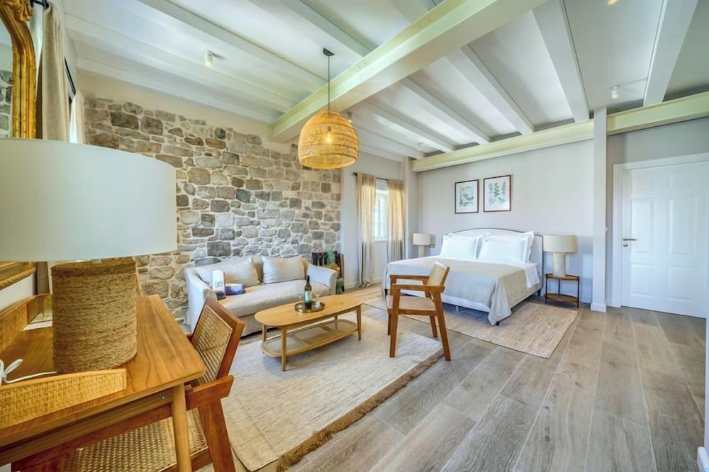 Luxury Room
