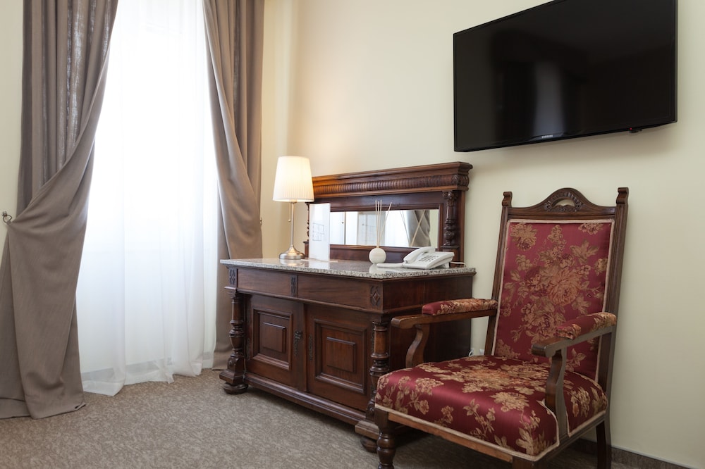 Standard Room photo 3