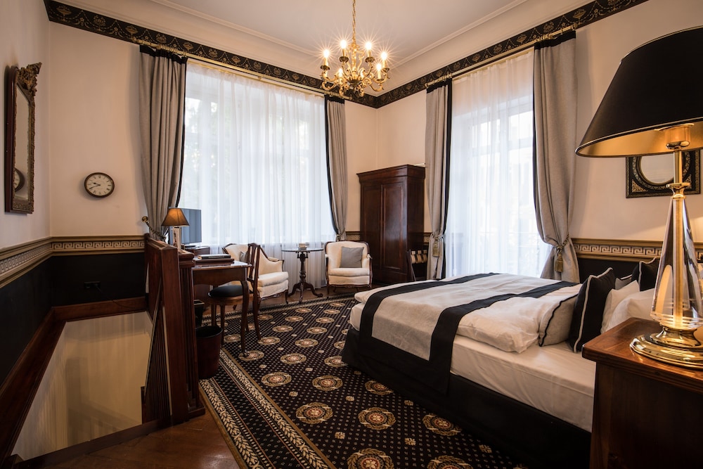 Family Suite, 2 Bedrooms - Photo 7