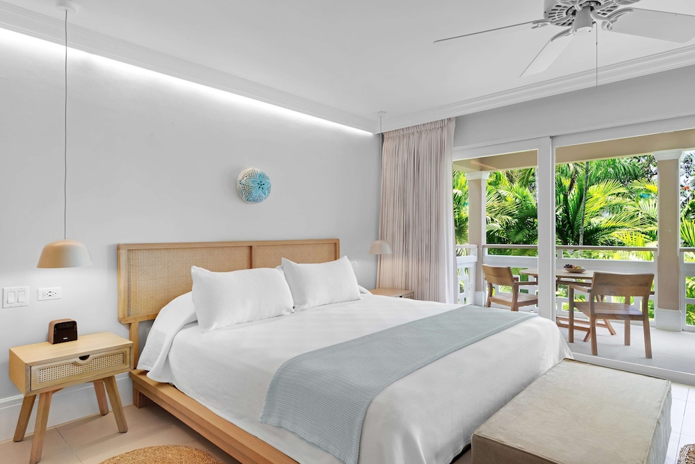 Deluxe Garden Suite