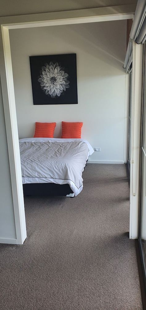 Exclusive Apartment, 1 Bedroom, Balcony, Bay View photo 3