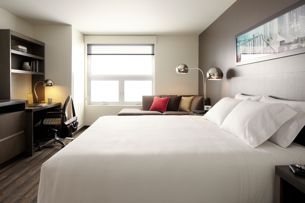 Room, 1 King Bed, Accessible Bathtub