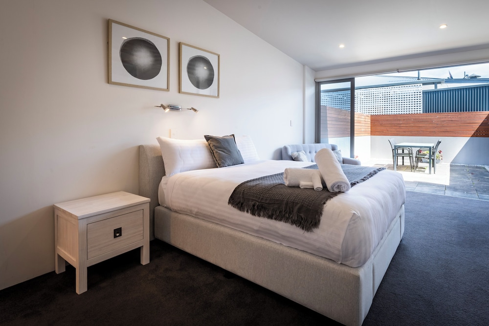 Standard Studio Suite photo 1